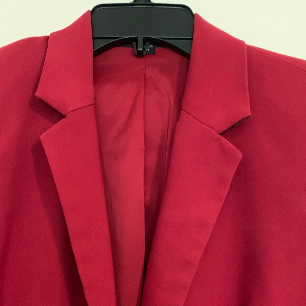 Women’s Red Single-Button Blazer - Picture 2 of 5